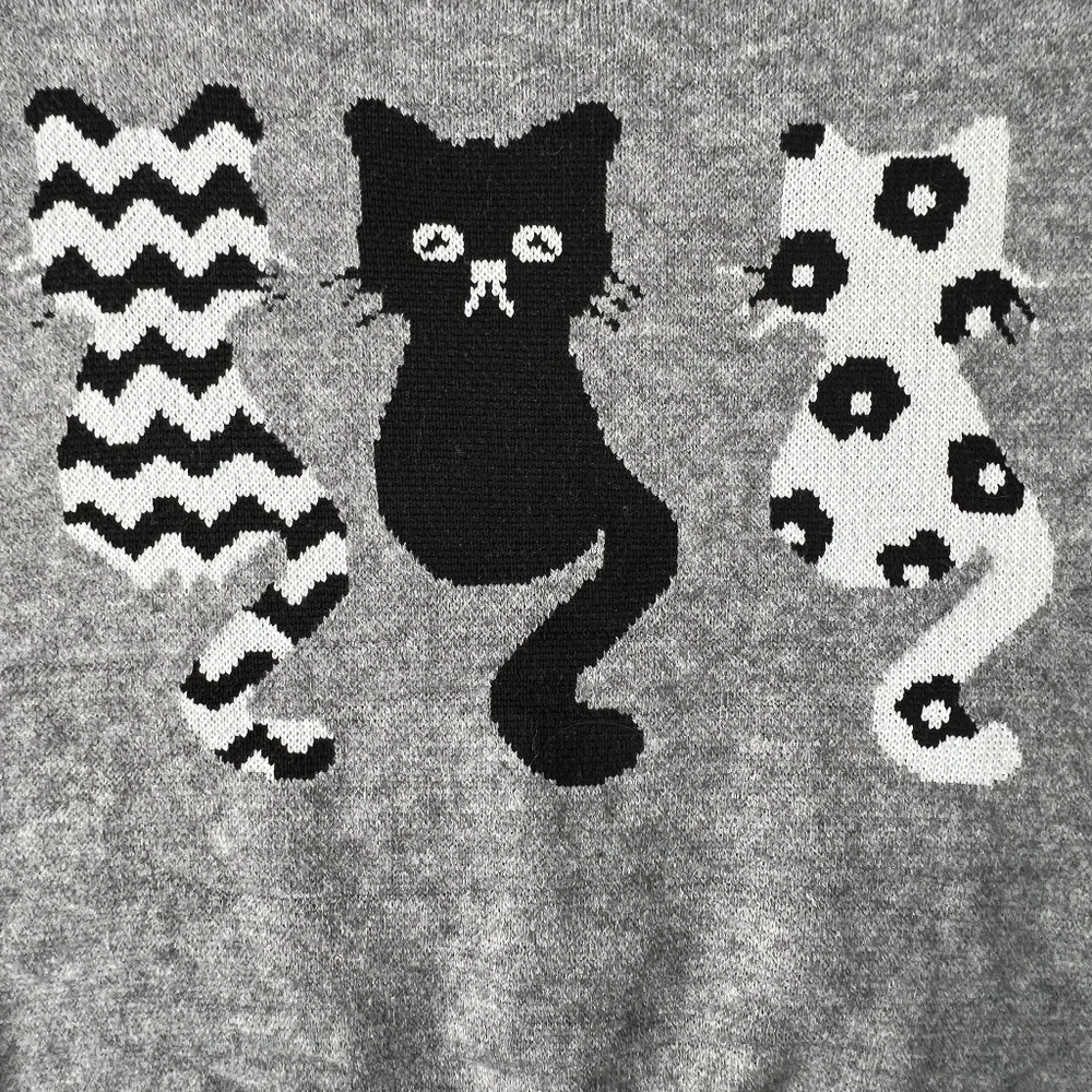 Cat Pattern Drop Shoulder Sweater - Picture 4 of 8